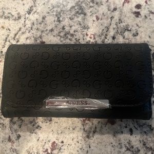 Guess TrifoldWallet Black